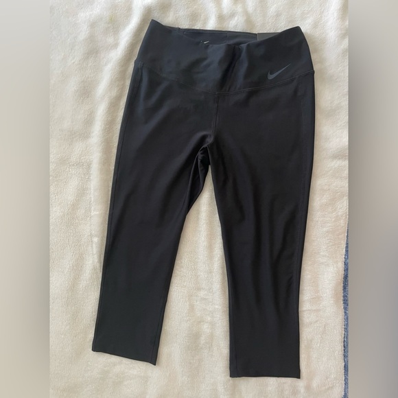 Nike medium black NWT Leggings - Picture 3 of 7